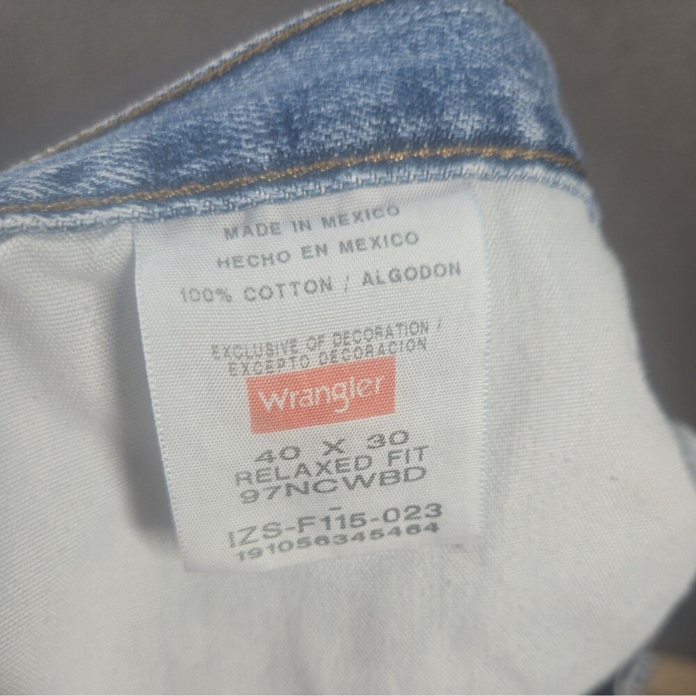 Wrangler Jeans Mens 40x30 Blue Denim Relaxed Fit Straight Leg Pants Workwear - Picture 11 of 12